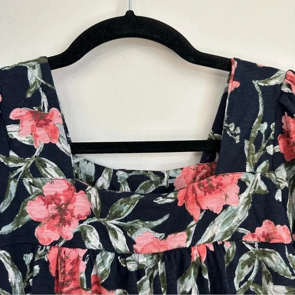 Lucky Brand Women's Short Sleeve Navy Floral Square Neck Top Size S GUC - Picture 4 of 8